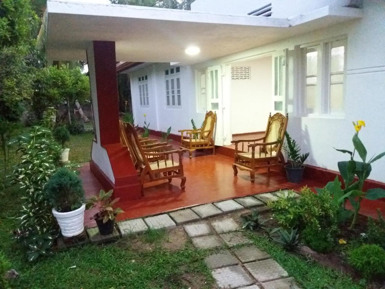 Glorious Villa Tangalle Exterior photo