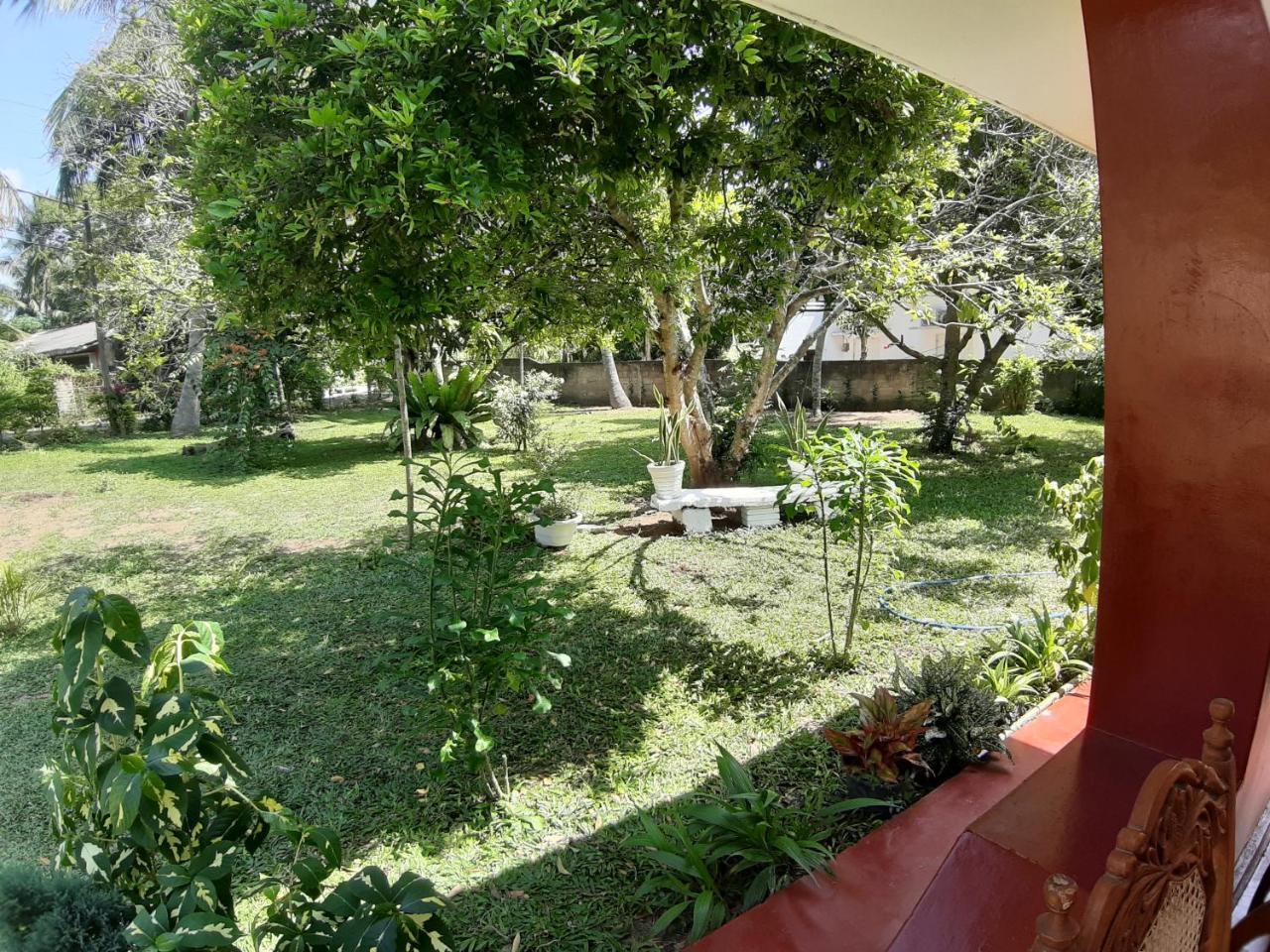 Glorious Villa Tangalle Exterior photo
